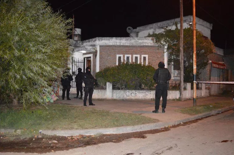 operativo-drogas-cumpleanos-pelotero-sudamerica-pringles-parana-1jpg