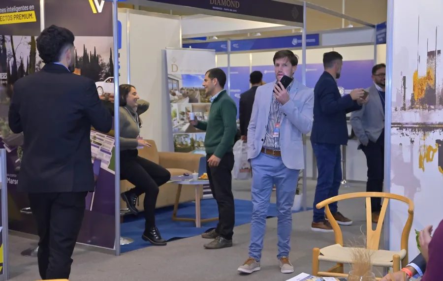 II CONGRESO INTERNACIONAL DE BIENES RAÍCES (3)